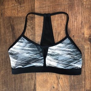 FOREVER 21 STRAPY SPORTS BRA
